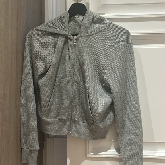 Grey aritzia waffle zip - Picture 2 of 3